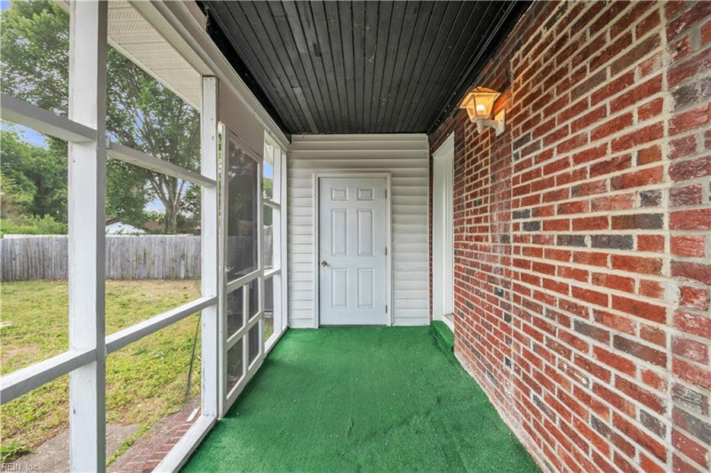 Photo 39 of 41 residential for sale in Portsmouth virginia