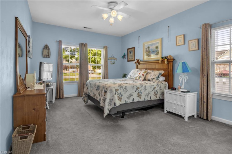 Photo 22 of 33 residential for sale in Chesapeake virginia