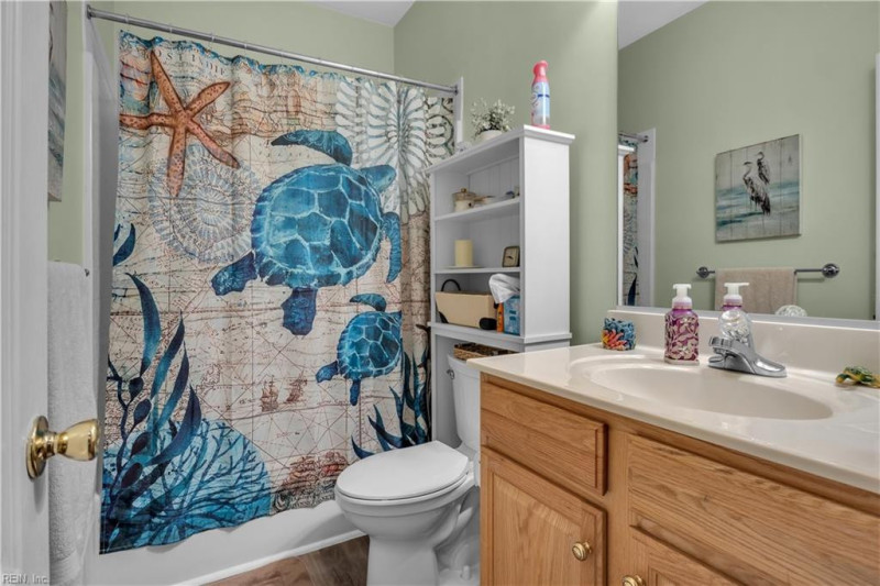 Photo 29 of 33 residential for sale in Chesapeake virginia