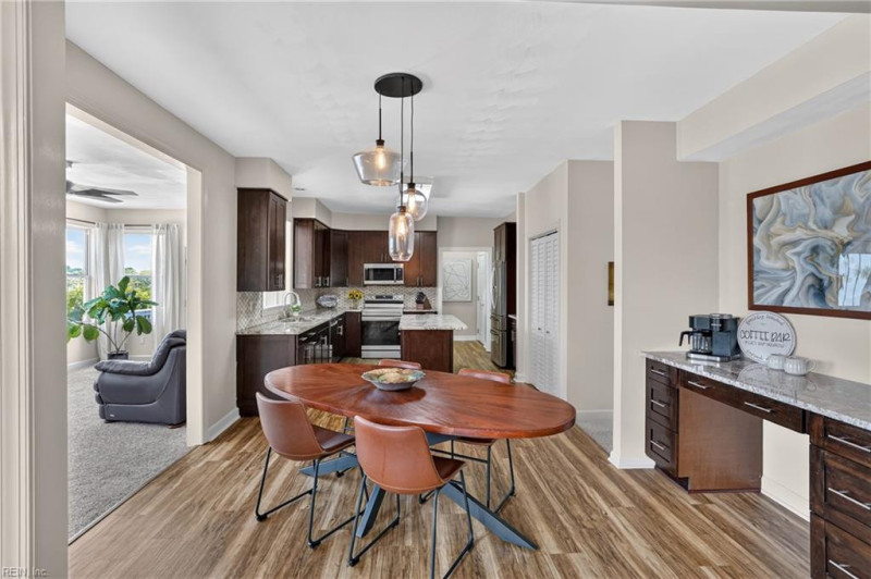 Photo 5 of 39 residential for sale in Virginia Beach virginia
