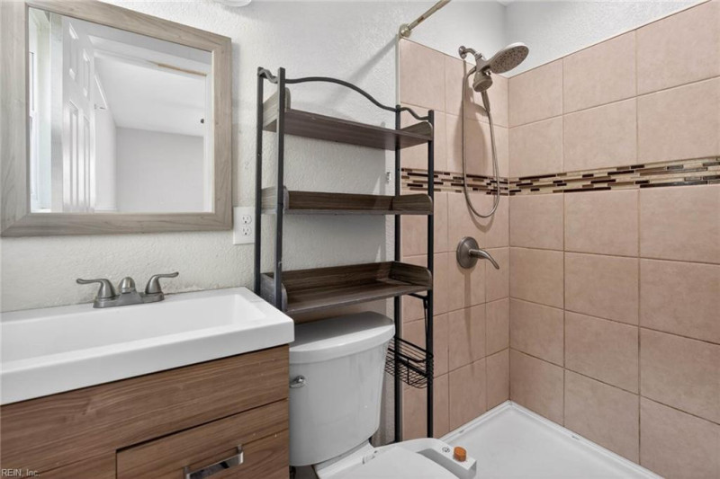 Photo 19 of 42 residential for sale in Virginia Beach virginia