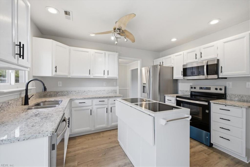 Photo 15 of 50 residential for sale in Virginia Beach virginia