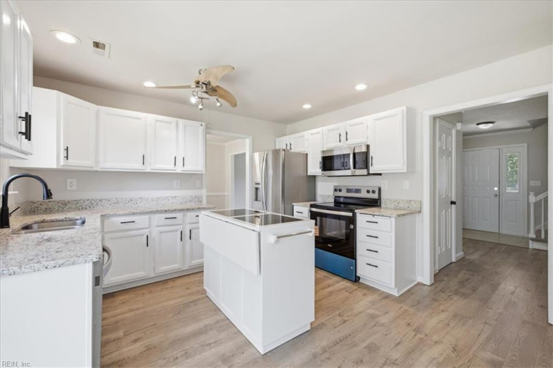 Photo 16 of 50 residential for sale in Virginia Beach virginia