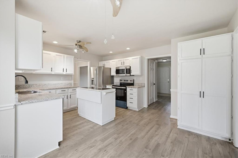Photo 19 of 50 residential for sale in Virginia Beach virginia