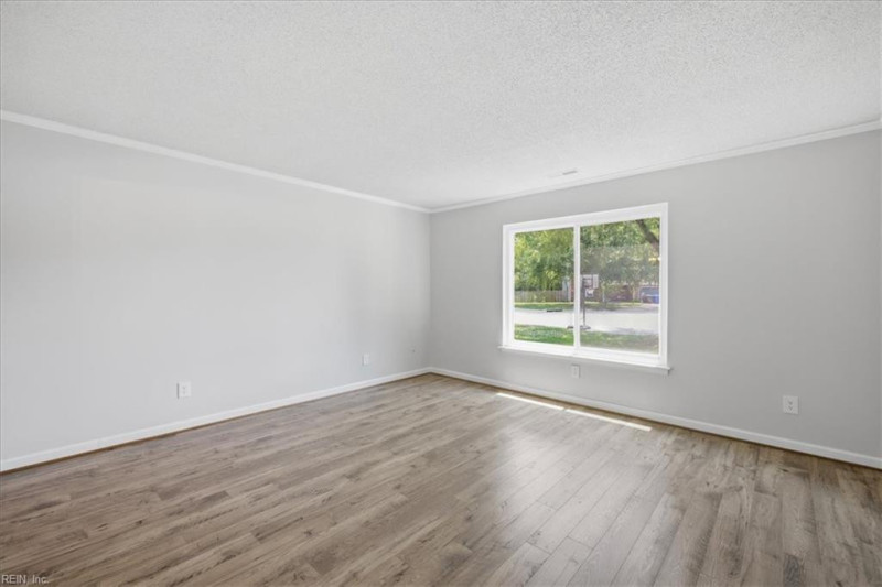 Photo 9 of 50 residential for sale in Virginia Beach virginia