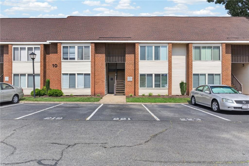 Photo 1 of 22 residential for sale in Hampton virginia