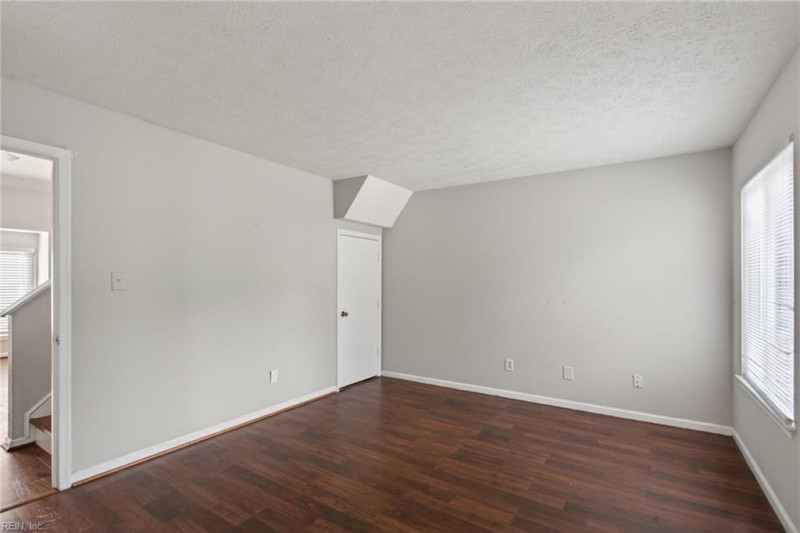 Photo 13 of 22 residential for sale in Hampton virginia