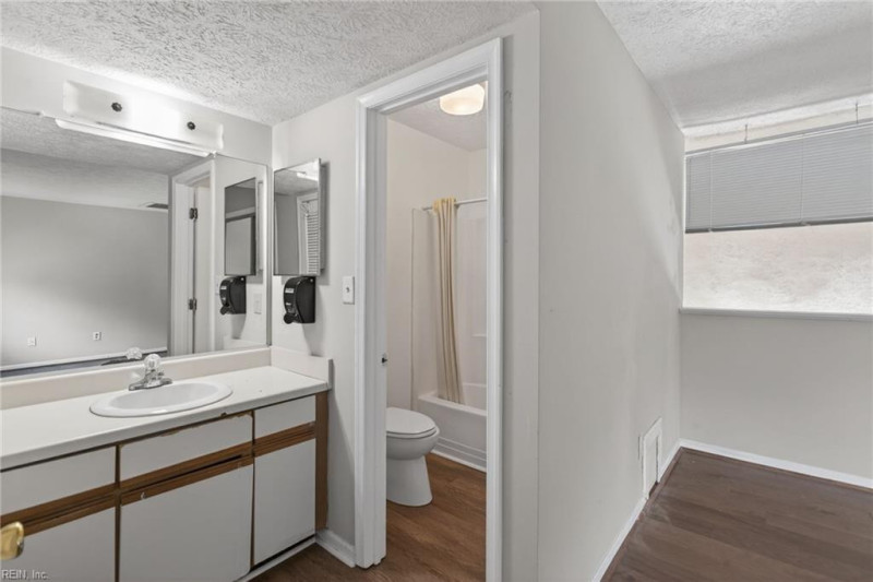 Photo 18 of 22 residential for sale in Hampton virginia