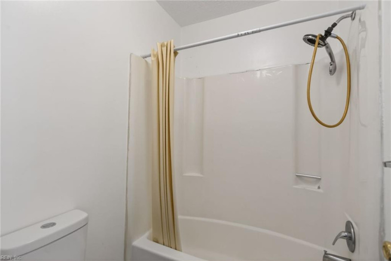 Photo 19 of 22 residential for sale in Hampton virginia