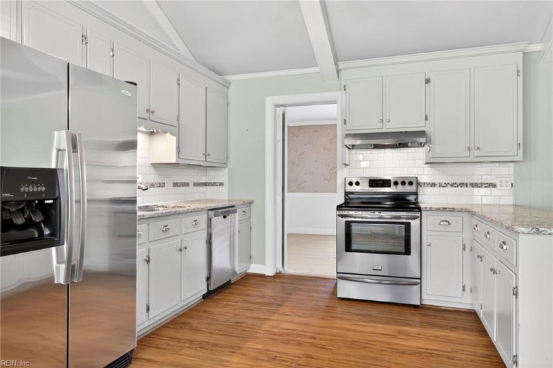 Photo 2 of 27 residential for sale in Chesapeake virginia
