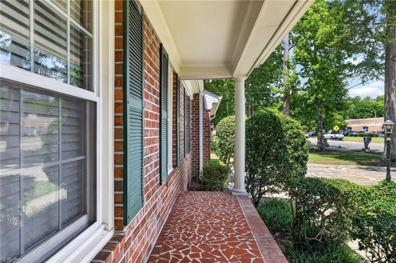 Photo 21 of 27 residential for sale in Chesapeake virginia