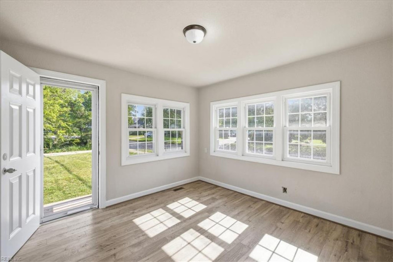 Photo 17 of 44 residential for sale in Norfolk virginia Photo 17 of 44 residential for sale in Norfolk virginia