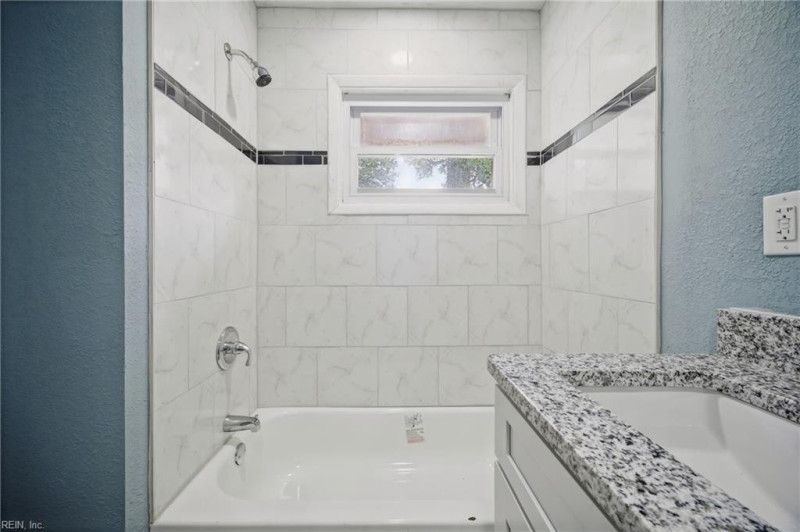 Photo 12 of 23 residential for sale in Virginia Beach virginia