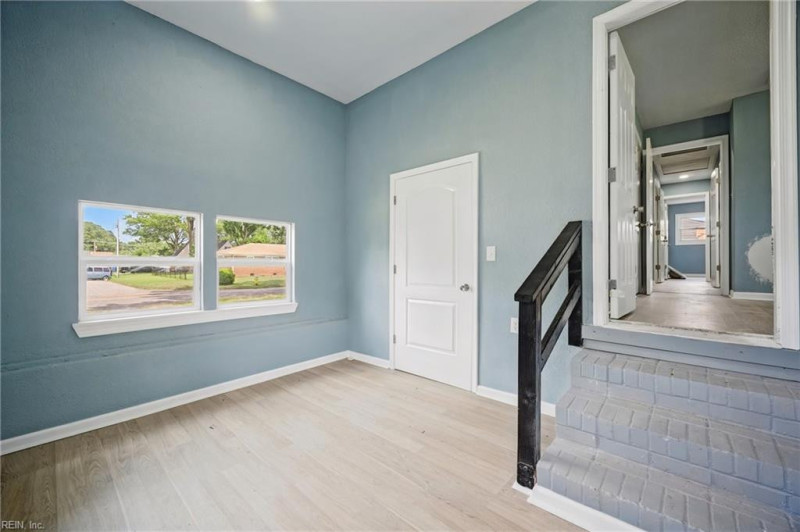 Photo 15 of 23 residential for sale in Virginia Beach virginia