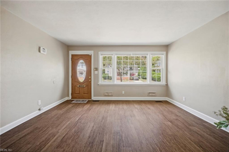 Photo 4 of 46 residential for sale in Norfolk virginia Photo 4 of 46 residential for sale in Norfolk virginia