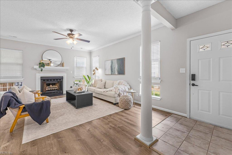Photo 13 of 41 residential for sale in Virginia Beach virginia