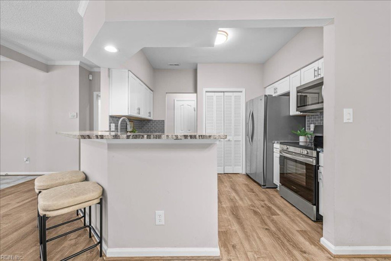 Photo 20 of 41 residential for sale in Virginia Beach virginia