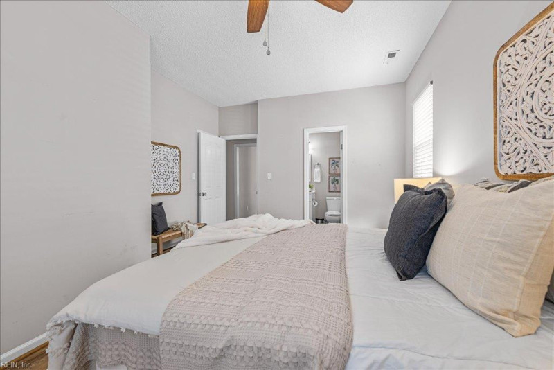 Photo 24 of 41 residential for sale in Virginia Beach virginia