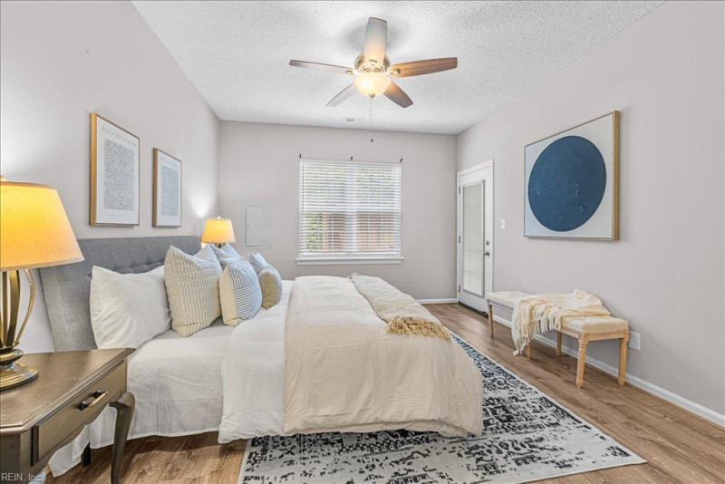 Photo 3 of 41 residential for sale in Virginia Beach virginia