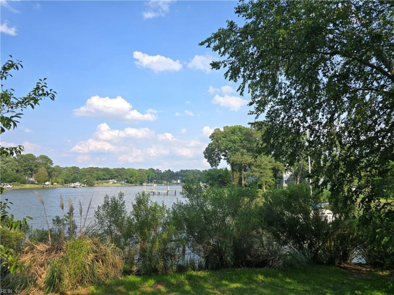Photo 20 of 48 residential for sale in Chesapeake virginia Photo 20 of 48 residential for sale in Chesapeake virginia