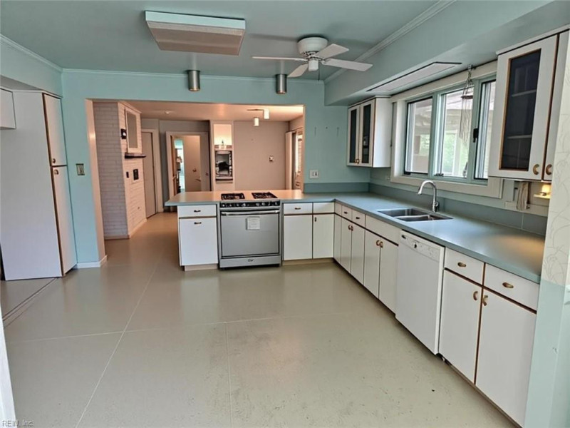 Photo 31 of 48 residential for sale in Chesapeake virginia Photo 31 of 48 residential for sale in Chesapeake virginia