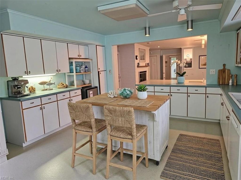Photo 5 of 48 residential for sale in Chesapeake virginia Photo 5 of 48 residential for sale in Chesapeake virginia