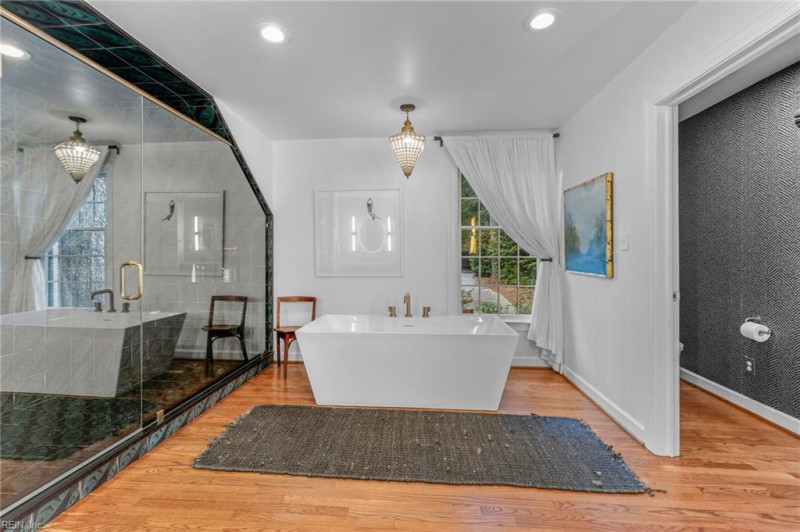 Photo 19 of 46 residential for sale in Virginia Beach virginia