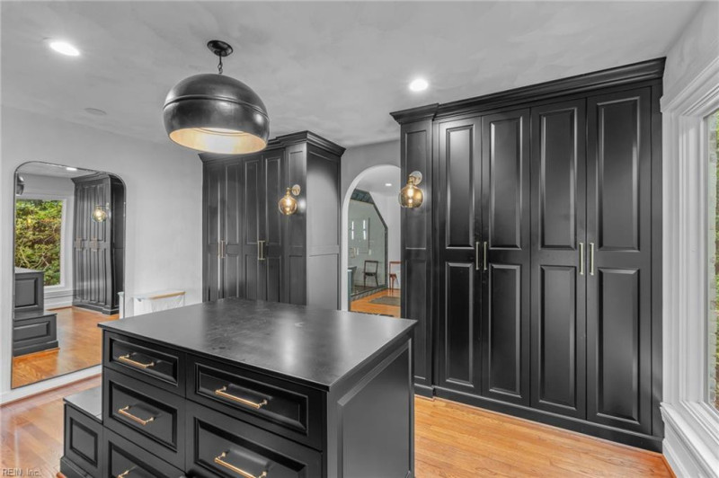 Photo 22 of 46 residential for sale in Virginia Beach virginia