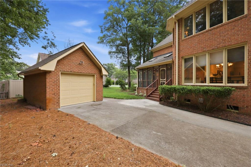 Photo 30 of 35 residential for sale in Chesapeake virginia