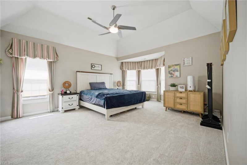 Photo 20 of 50 residential for sale in Chesapeake virginia