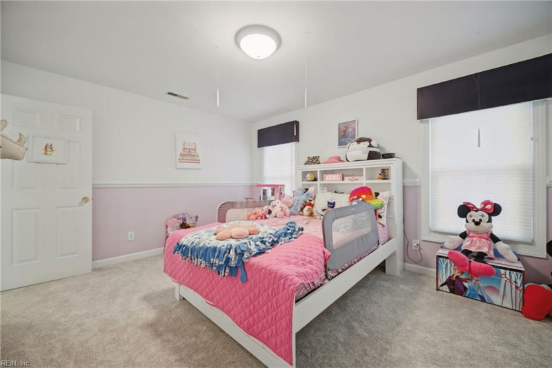 Photo 23 of 50 residential for sale in Chesapeake virginia