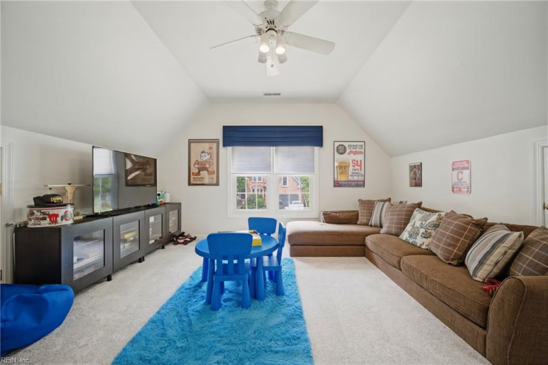 Photo 31 of 50 residential for sale in Chesapeake virginia