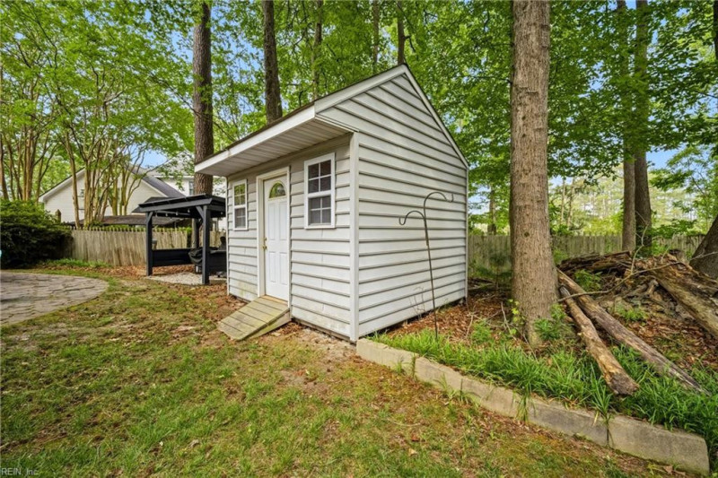 Photo 41 of 50 residential for sale in Chesapeake virginia