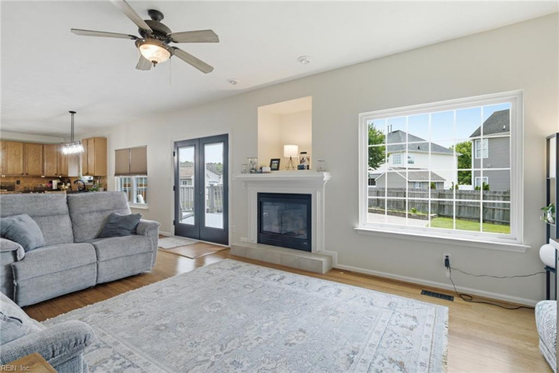 Photo 18 of 44 residential for sale in Virginia Beach virginia