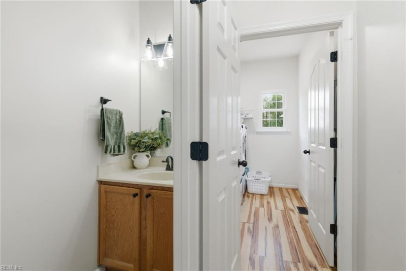 Photo 19 of 44 residential for sale in Virginia Beach virginia