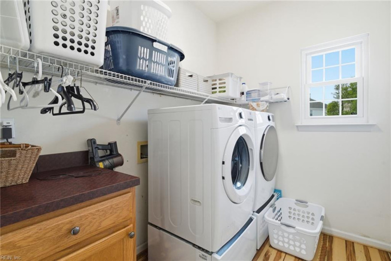 Photo 20 of 44 residential for sale in Virginia Beach virginia