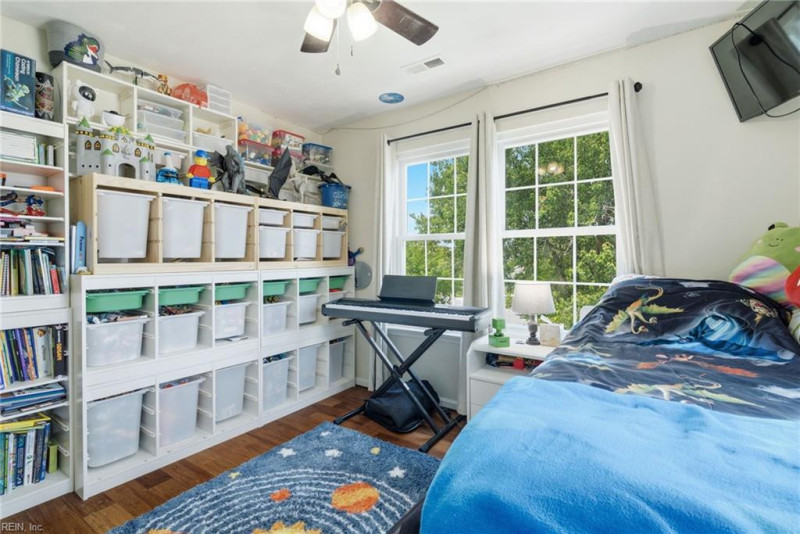 Photo 24 of 44 residential for sale in Virginia Beach virginia