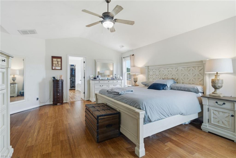 Photo 26 of 44 residential for sale in Virginia Beach virginia