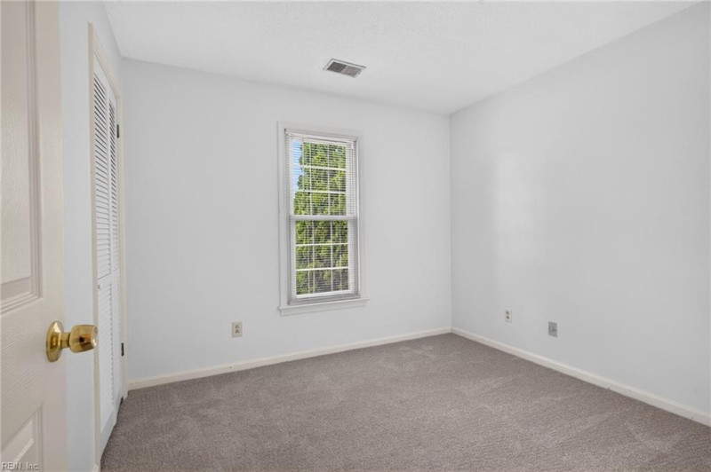 Photo 20 of 30 residential for sale in Chesapeake virginia