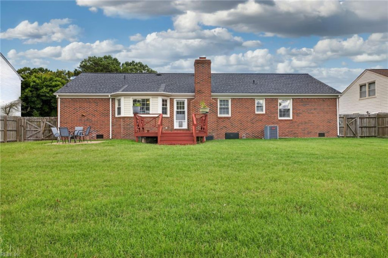 Photo 28 of 30 residential for sale in Chesapeake virginia