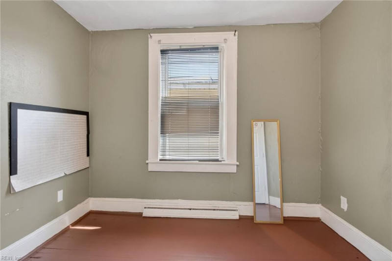 Photo 10 of 21 residential for sale in Suffolk virginia