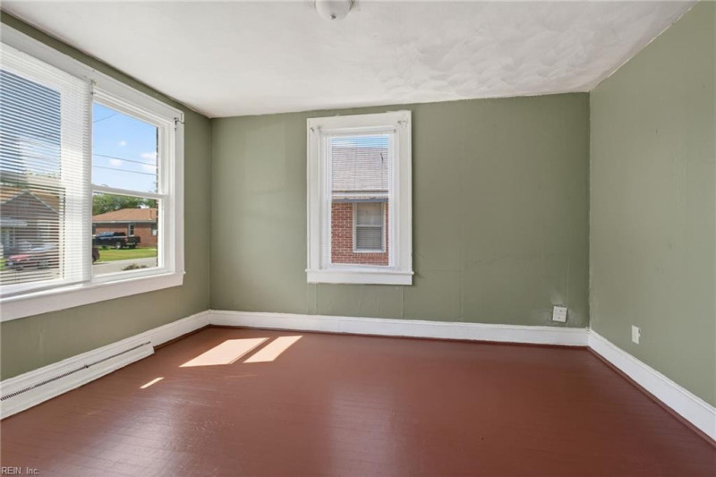 Photo 16 of 21 residential for sale in Suffolk virginia