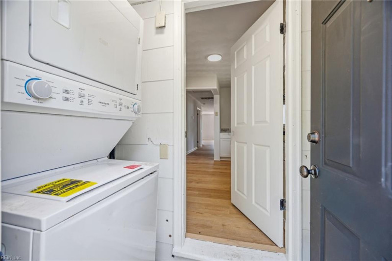 Photo 13 of 14 residential for sale in Newport News virginia