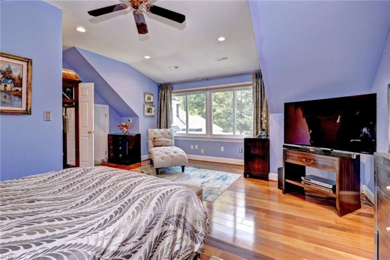Photo 31 of 49 residential for sale in James City County virginia