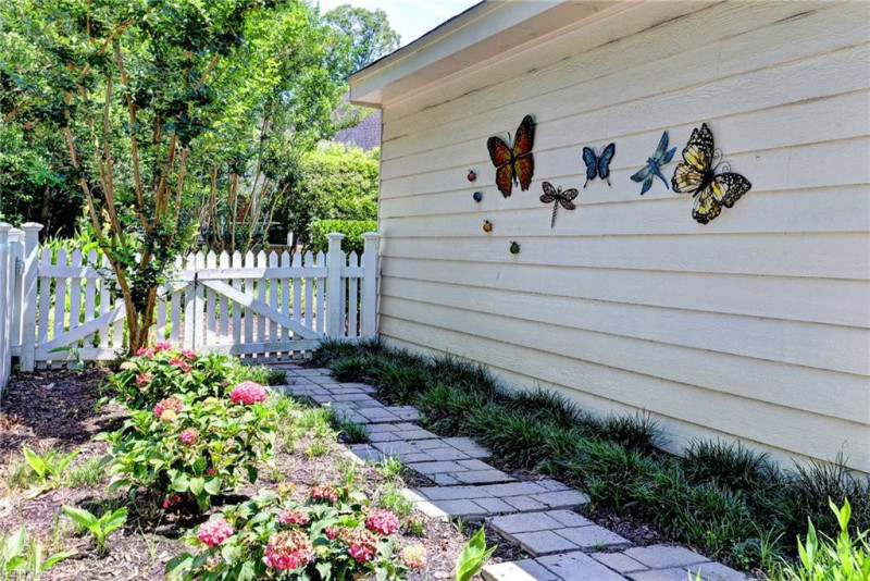 Photo 41 of 49 residential for sale in James City County virginia