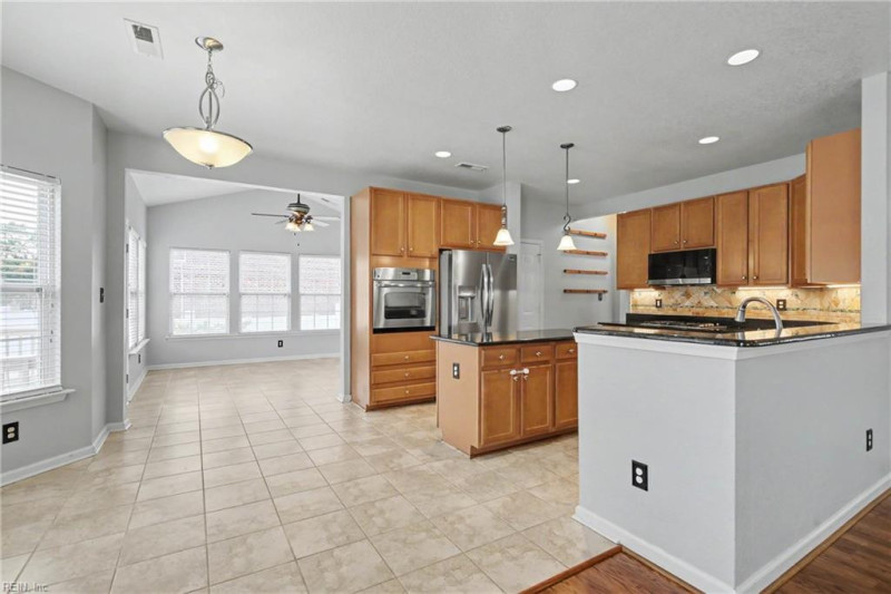 Photo 14 of 45 residential for sale in Suffolk virginia Photo 14 of 45 residential for sale in Suffolk virginia