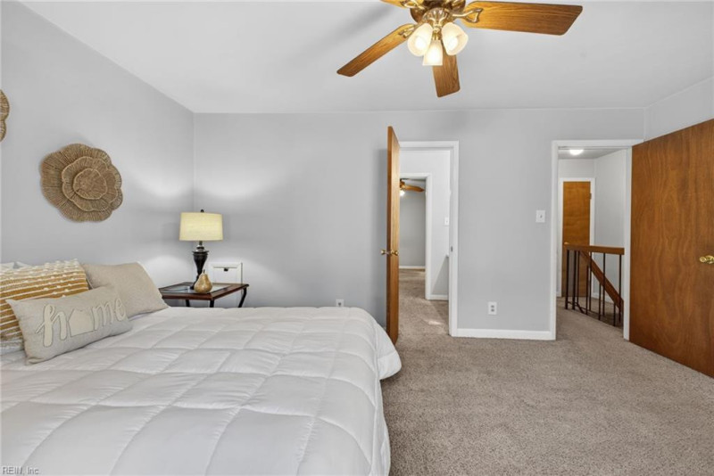 Photo 13 of 27 residential for sale in Chesapeake virginia