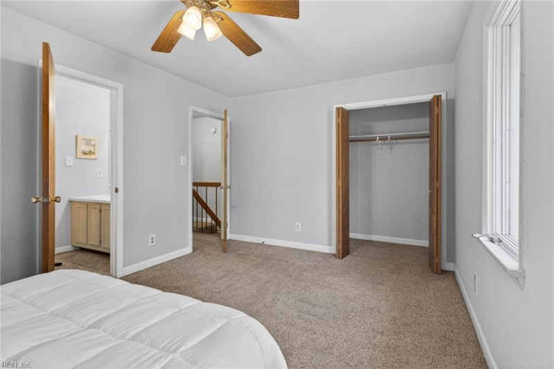 Photo 14 of 27 residential for sale in Chesapeake virginia