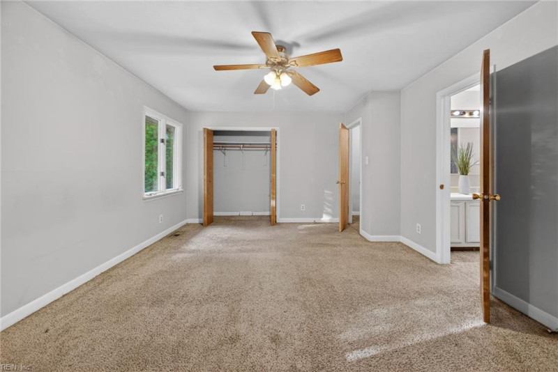 Photo 19 of 27 residential for sale in Chesapeake virginia