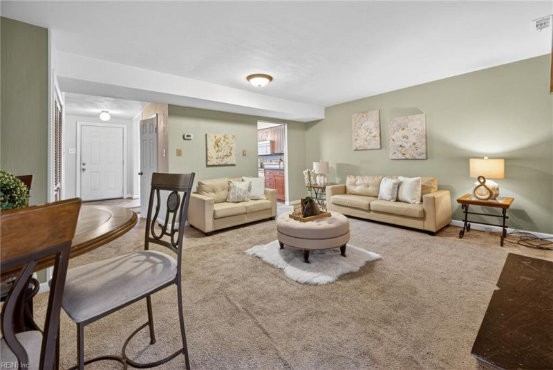Photo 9 of 27 residential for sale in Chesapeake virginia